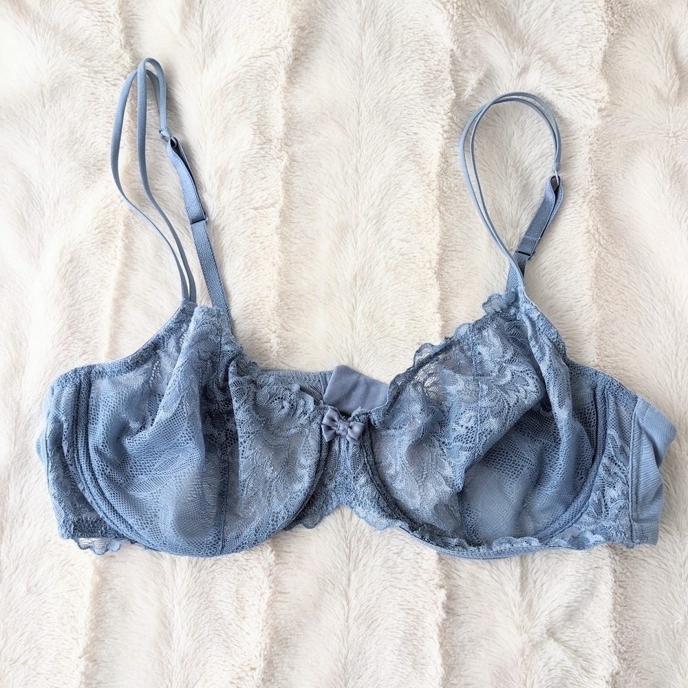 Triumph Forbidden Lace Underwire Bra blue size 38B